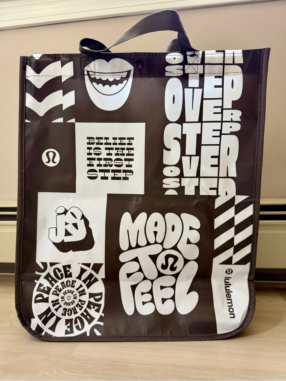 Lululemon Graphic Shopping Tote